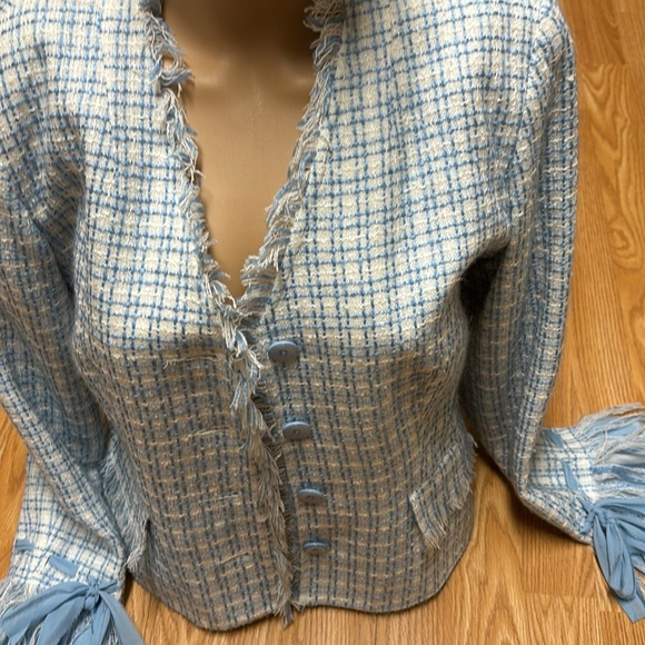 Fashion Instinct Size 6 Light blue and white checkered long sleeve jacket - Picture 2 of 11